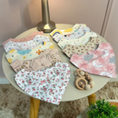 Kit C/3 Babador Bandana de Bebê 100% Algodão 23cm x 18cm - Sortidas